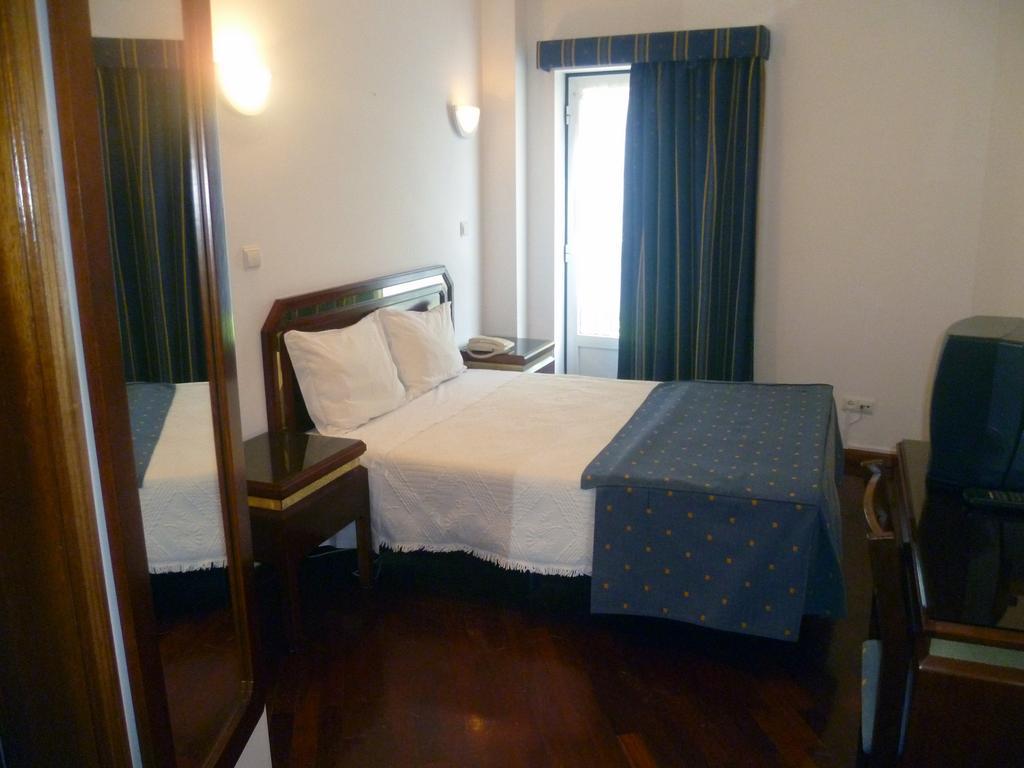 Residencial Imperial Otel Luso  Oda fotoğraf