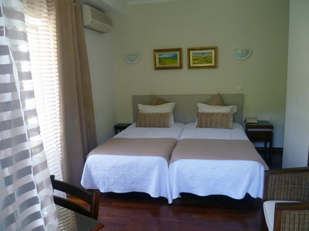 Residencial Imperial Otel Luso  Oda fotoğraf